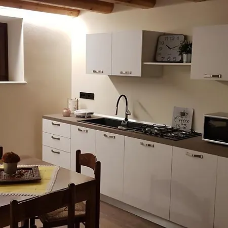 Casa Nelli בית הארחה קאפרינו ורונזה