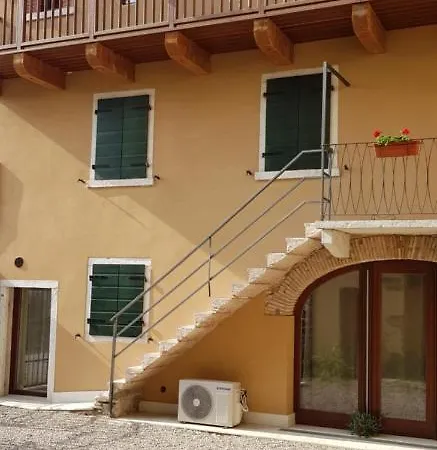 Casa Nelli בית הארחה קאפרינו ורונזה